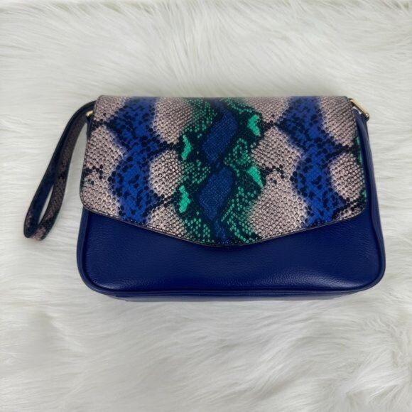 NWOT Wmns Vicenzo Leather Faith Genuine Leather Snake Accent Crossbody Bag Blue - Picture 3 of 13